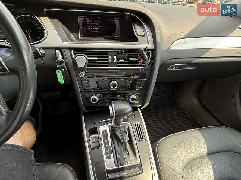 Седан Audi A4 2014 в Києві