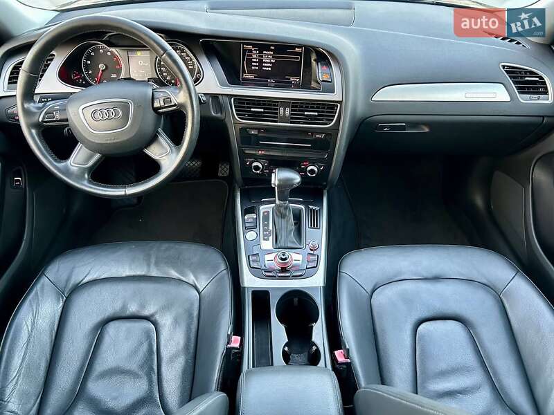 Седан Audi A4 2014 в Киеве