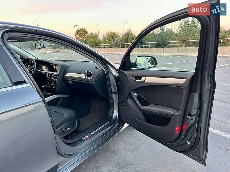 Седан Audi A4 2014 в Киеве