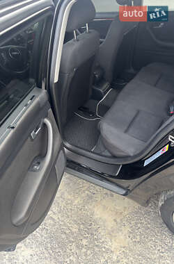Универсал Audi A4 2004 в 