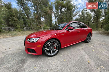 Седан Audi A4 2016 в Дніпрі