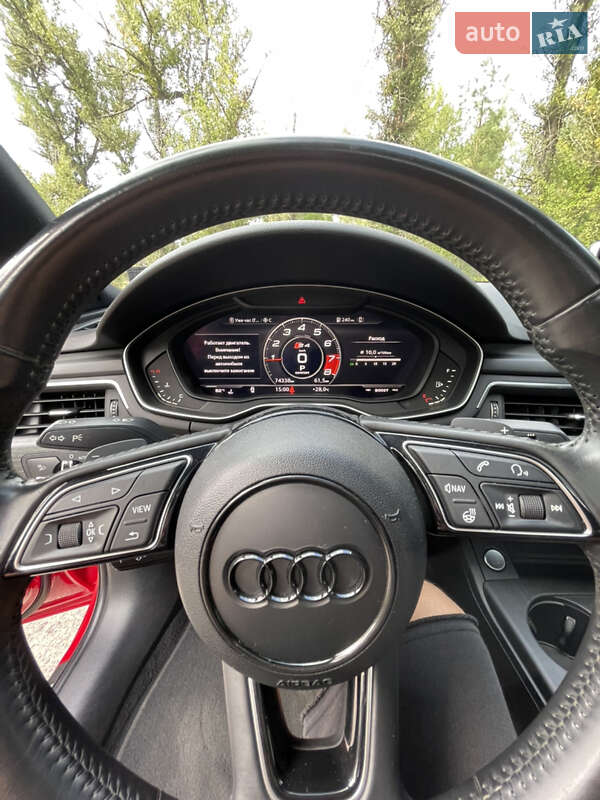 Седан Audi A4 2016 в Днепре