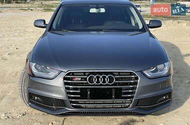 Седан Audi A4 2013 в 
