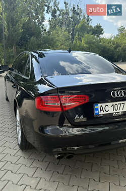 Седан Audi A4 2012 в 