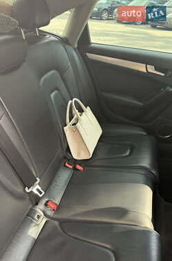 Седан Audi A4 2012 в 