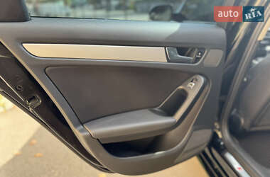 Седан Audi A4 2015 в 