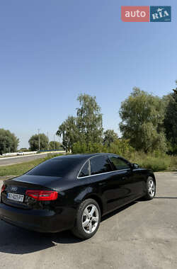 Седан Audi A4 2012 в 