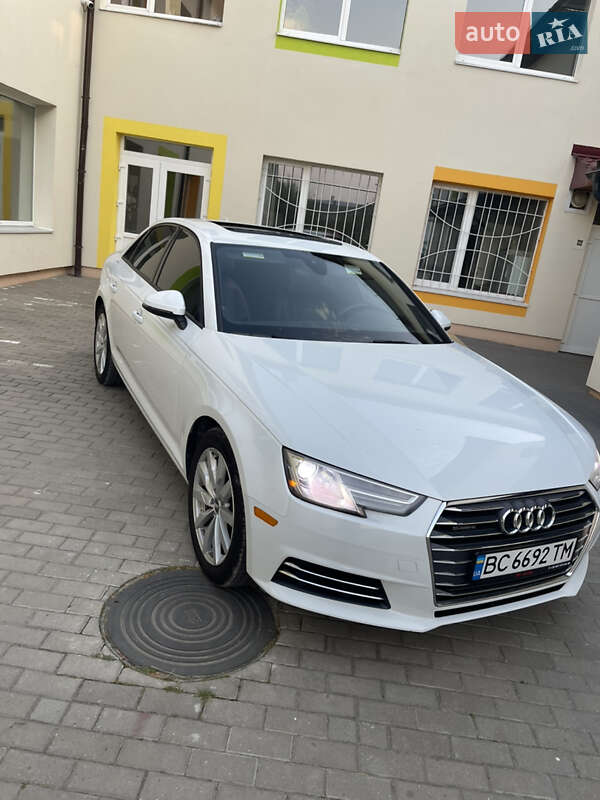 Седан Audi A4 2017 в 