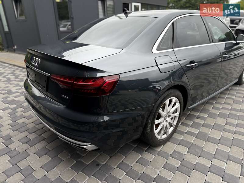 Седан Audi A4 2021 в Львові