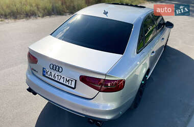 Седан Audi A4 2015 в 