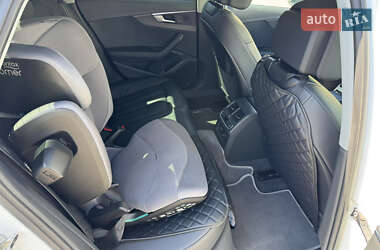 Седан Audi A4 2018 в 