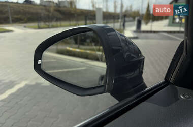 Седан Audi A4 2017 в 