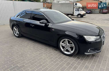 Седан Audi A4 2017 в 