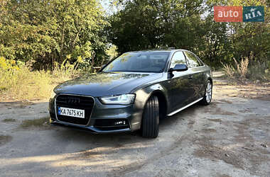 Седан Audi A4 2014 в Чайках