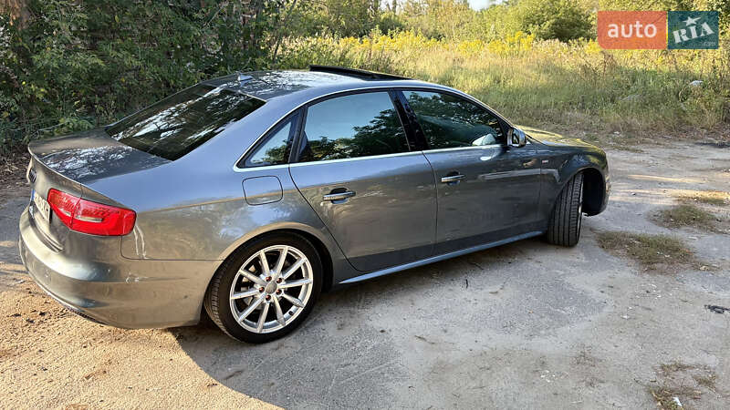 Седан Audi A4 2014 в Чайках