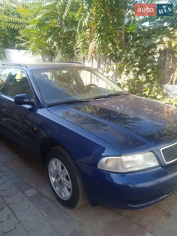 Audi A4 1998 Audi A4 1998