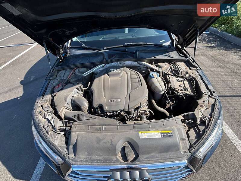 Седан Audi A4 2016 в Киеве