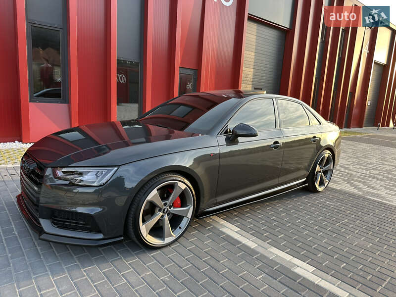 Седан Audi A4 2017 в Львове
