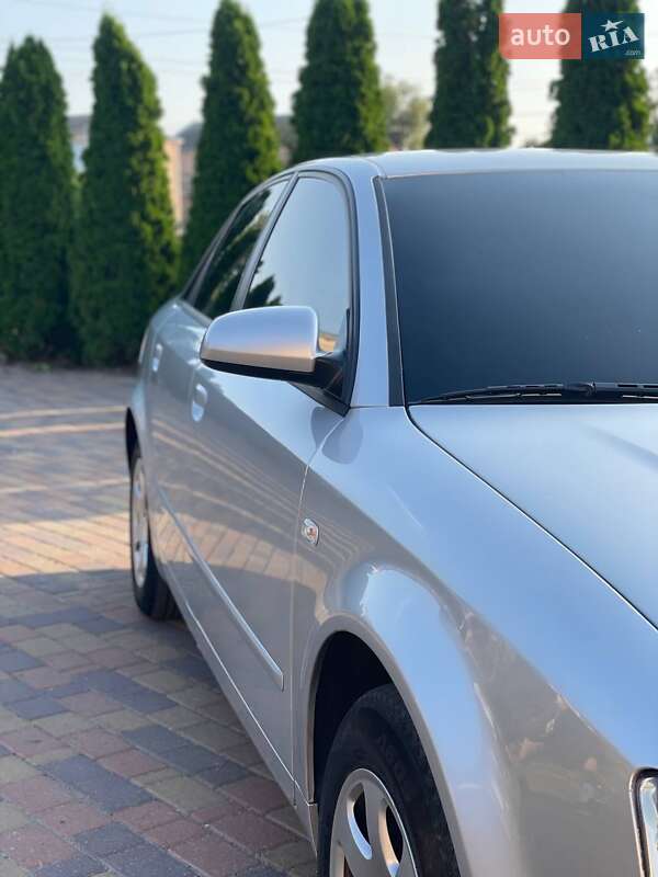 Седан Audi A4 2003 в Шепетівці