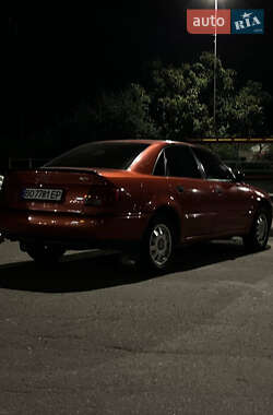 Седан Audi A4 1995 в 