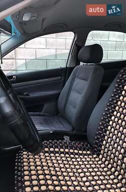 Седан Audi A4 1996 в 
