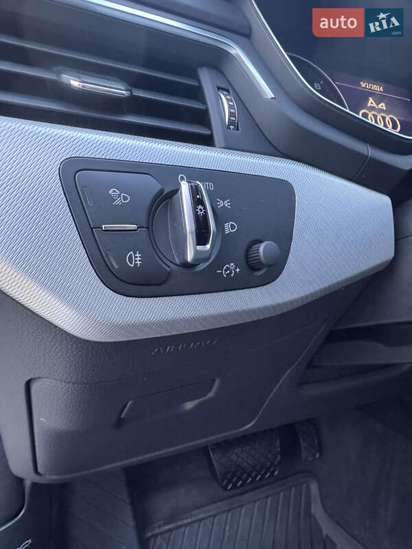 Седан Audi A4 2017 в Виноградове