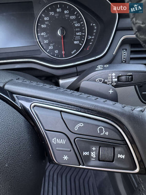 Седан Audi A4 2017 в Виноградове