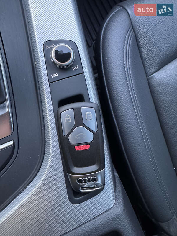 Седан Audi A4 2017 в Виноградове