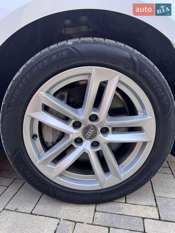 Седан Audi A4 2017 в Виноградове