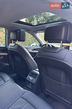 Седан Audi A4 2017 в 