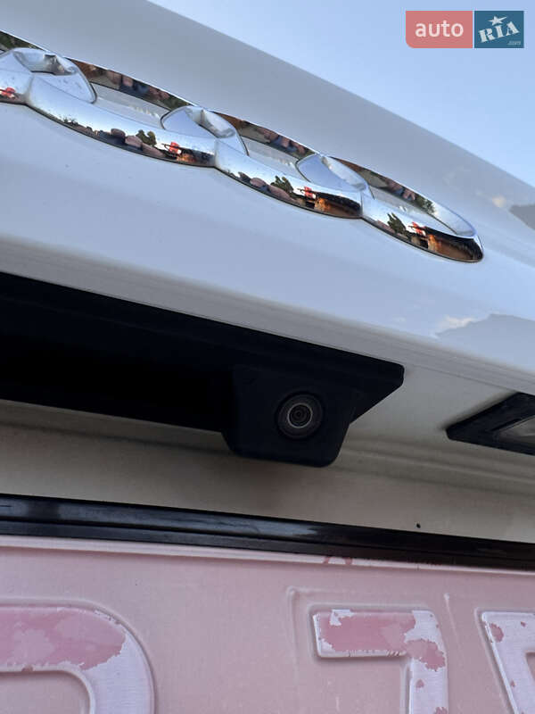 Седан Audi A4 2017 в Виноградове