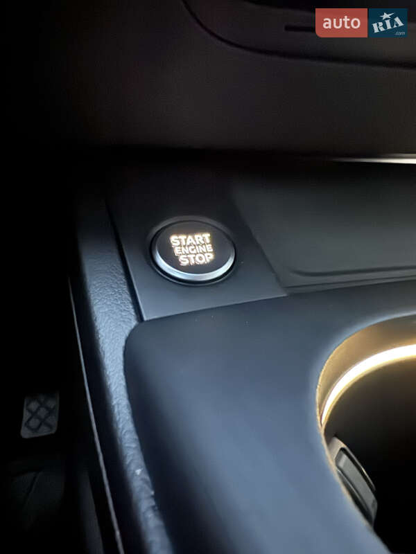 Седан Audi A4 2017 в Виноградове