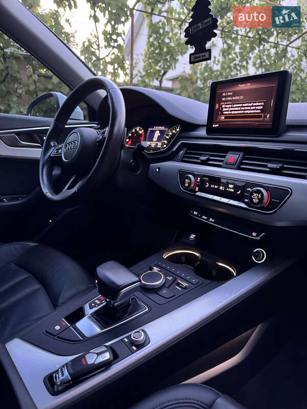 Седан Audi A4 2017 в Виноградове