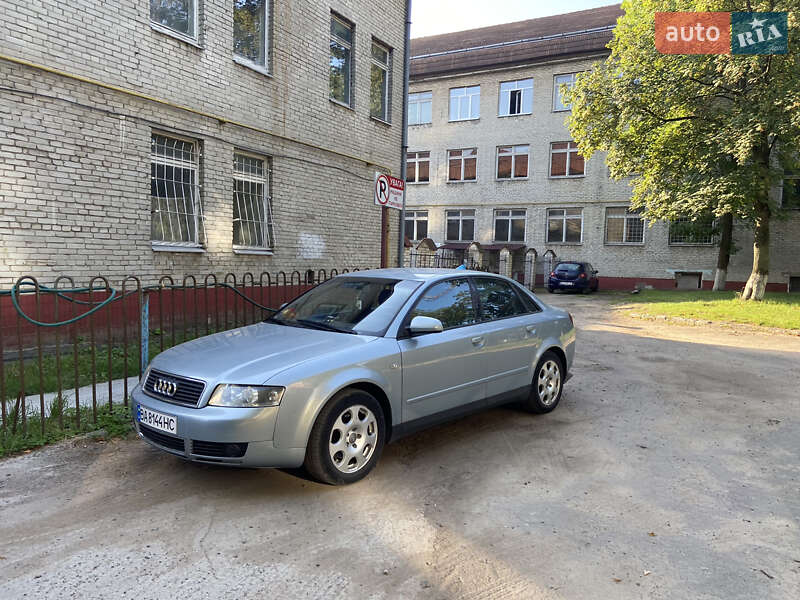 Седан Audi A4 2001 в Львове