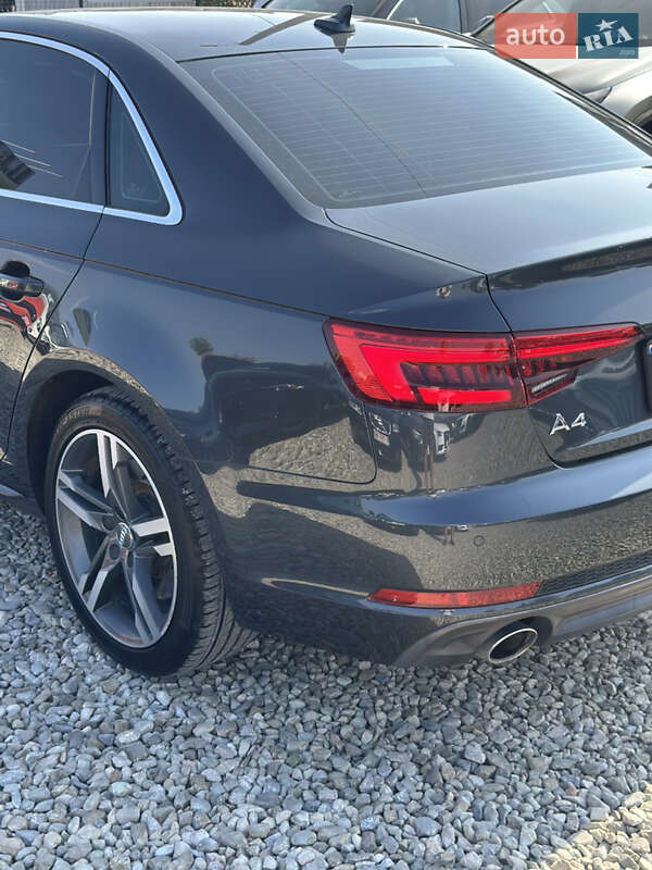 Седан Audi A4 2017 в Ивано-Франковске