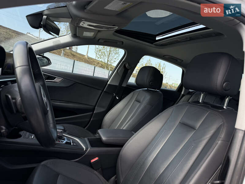 Седан Audi A4 2017 в Києві