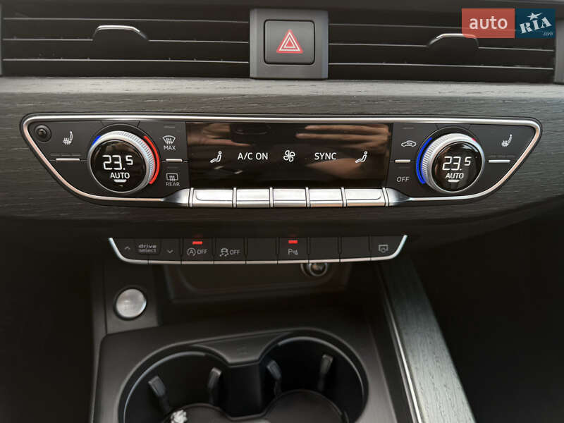 Седан Audi A4 2017 в Києві