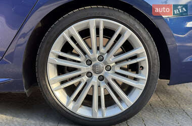 Седан Audi A4 2016 в 