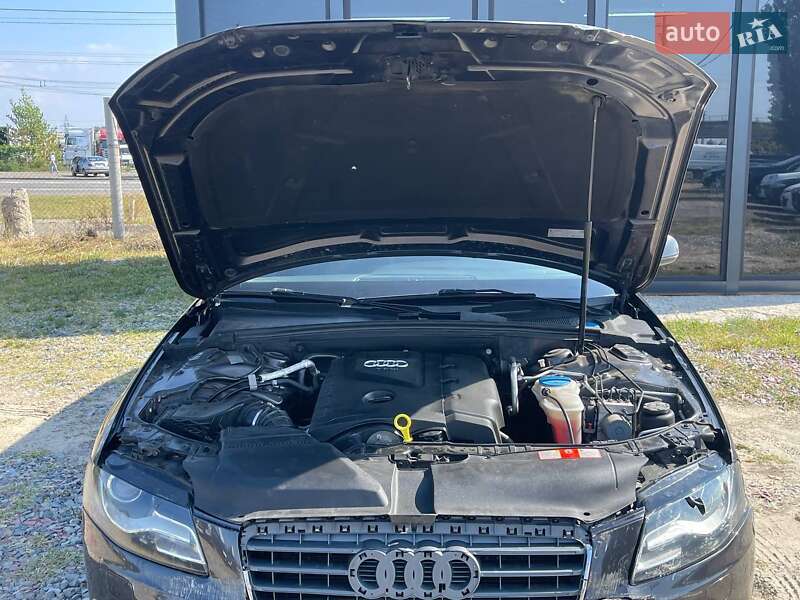 Универсал Audi A4 2009 в Киеве