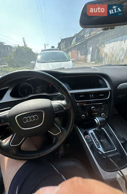 Седан Audi A4 2015 в 