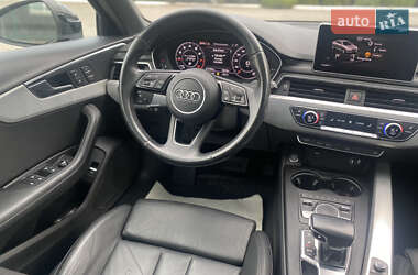 Седан Audi A4 2019 в 