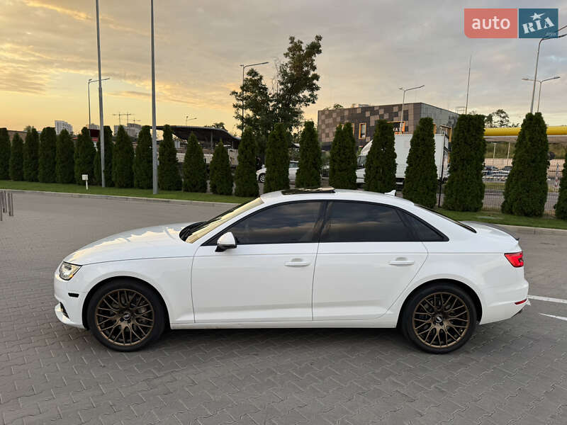Седан Audi A4 2016 в Киеве