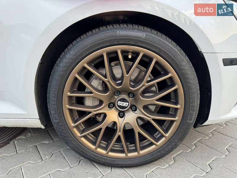 Седан Audi A4 2016 в Киеве