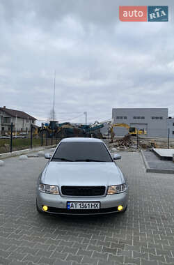 Седан Audi A4 1999 в Калуші