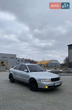 Седан Audi A4 1999 в Калуші