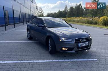 Седан Audi A4 2012 в 