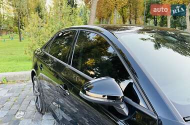 Седан Audi A4 2017 в 