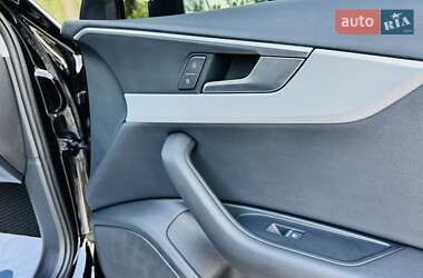 Седан Audi A4 2017 в 