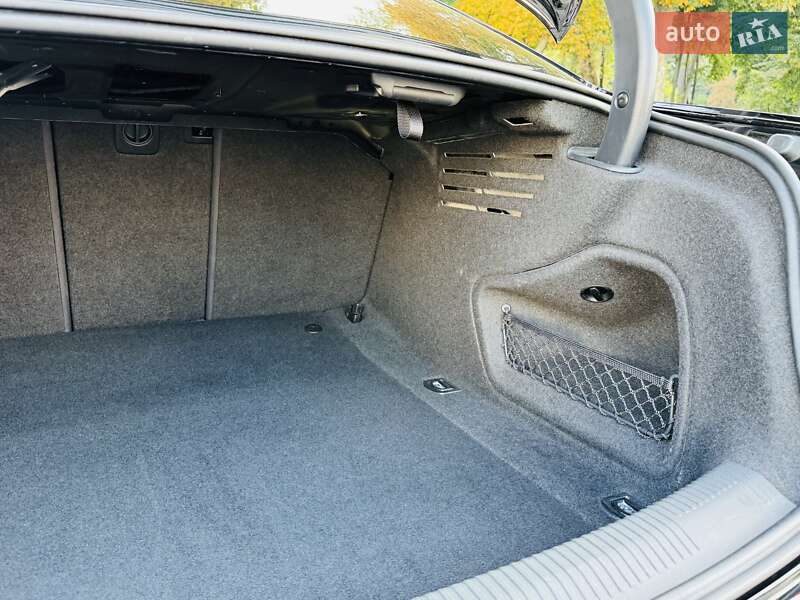 Седан Audi A4 2017 в Киеве фото 133 Седан Audi A4 2017 в Киеве