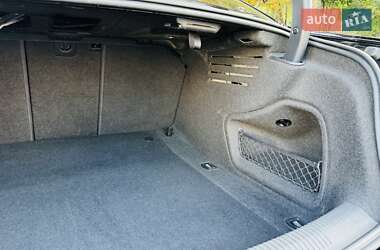 Седан Audi A4 2017 в 